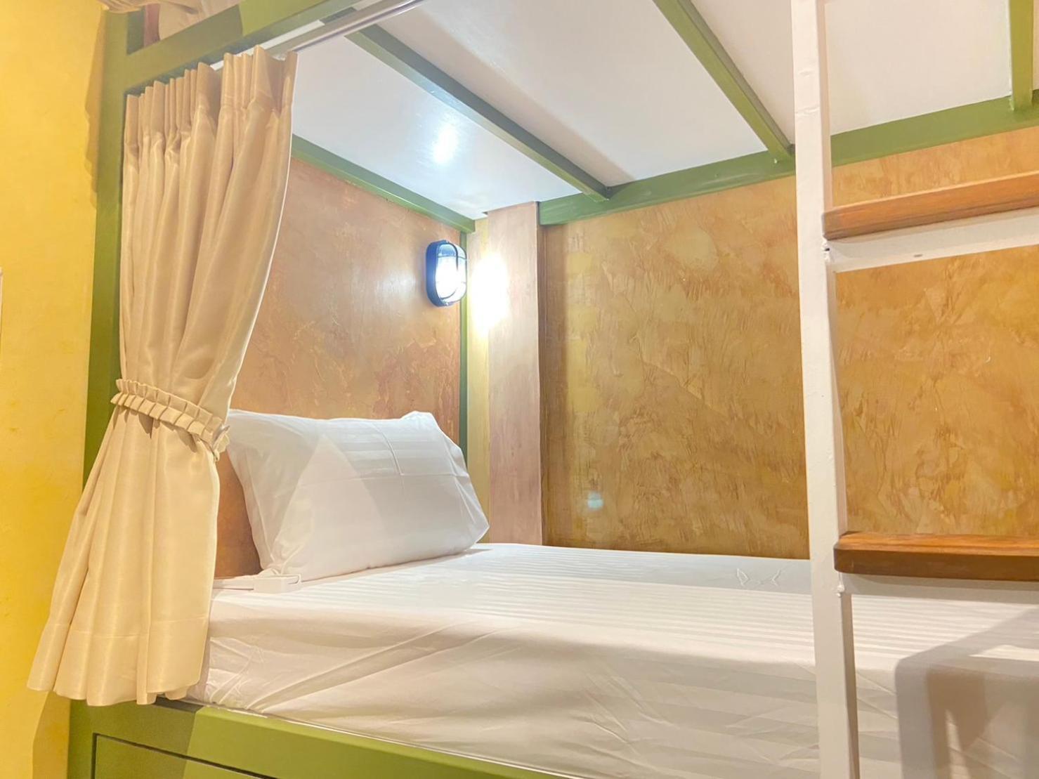 Sierra Hostel Nai Yang Beach Eksteriør bilde